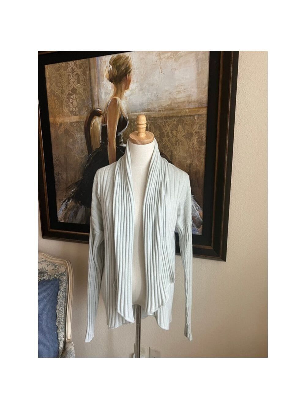 NWOT ST. JOHN Light Sea Foam Green Cashmere Ribbed Cardigan L
